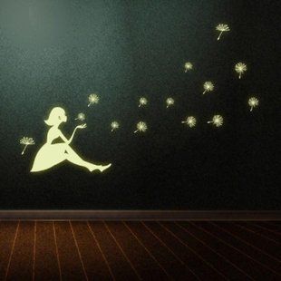 Светящаяся наклейка "Девочка с одуванчиками" 99 фото